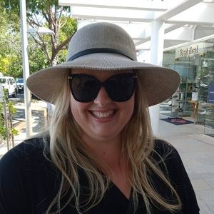 Meet your Posher, Kim